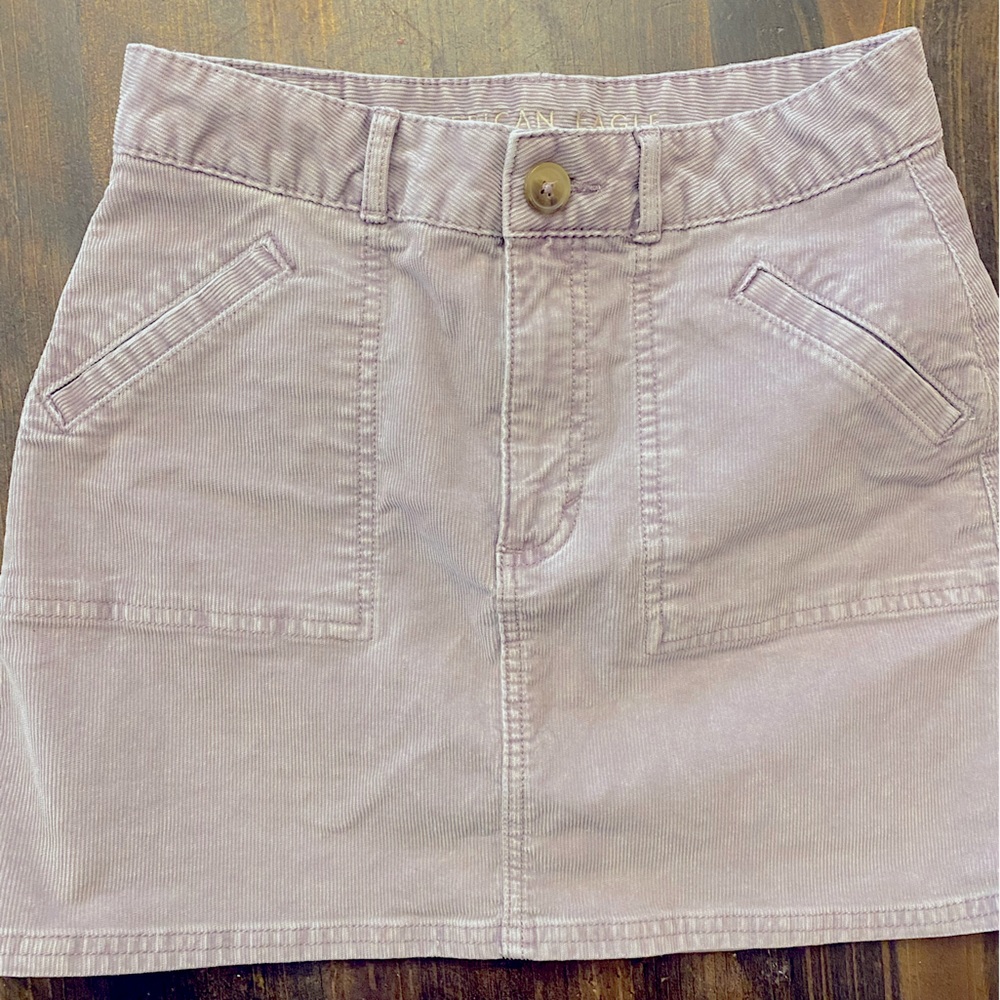 American Eagle lavender color skirt